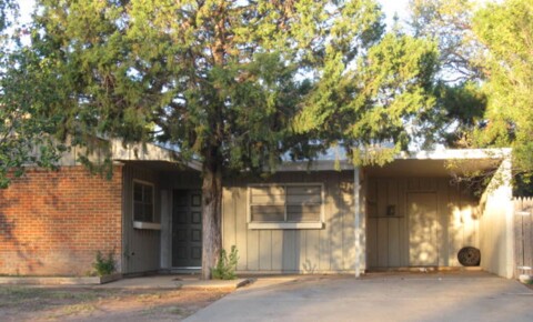 Apartments Near Lubbock 1708 Elkhart for Lubbock Students in Lubbock, TX