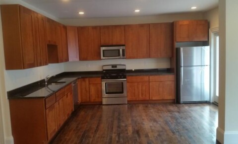 Apartments Near Tufts 4 Bedroom- 2 Bathroom- In unit Laundry- Air Conditioning- Students Ok for Tufts University Students in Medford, MA