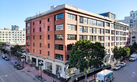 Apartments Near CET-San Diego Pioneer – Lofts (PIOLOF) for CET-San Diego Students in San Diego, CA