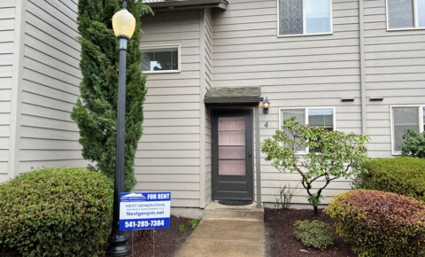 Apartments Near LCC 1605 Adkins St for Lane Community College Students in Eugene, OR