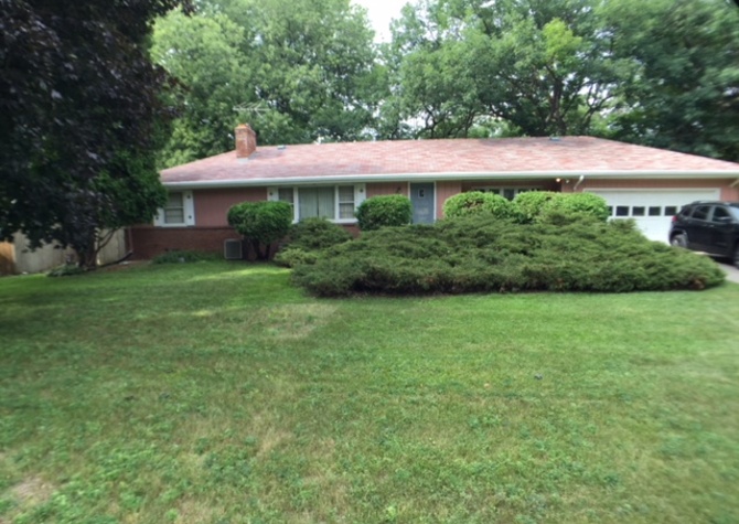 Houses Near Glenwood Wirth Park Golden Valley 3BR/2BA - Available 11/1 