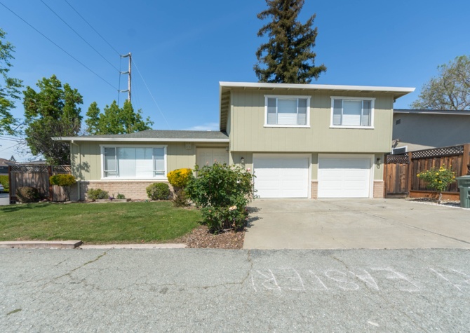 Houses Near Wonderful 3 bed 2 bath Single Family Home Located in Redwood City