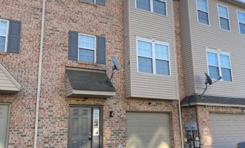 Houses Near Easton Three Bedroom Townhouse in Penns Ridge, Forks Township for Easton Students in Easton, PA
