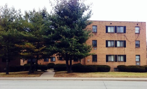 Apartments Near Bella Capelli Academy Fifth & Shady for Bella Capelli Academy Students in Monroeville, PA