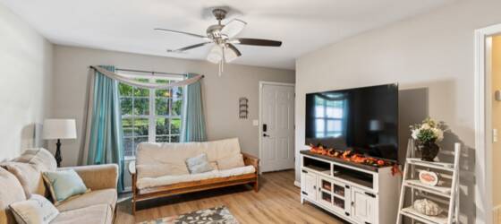 Auburn Housing Fully Furnished 2 Bed 1 Bath Only 8 Miles from AU for Auburn University Students in Auburn, AL
