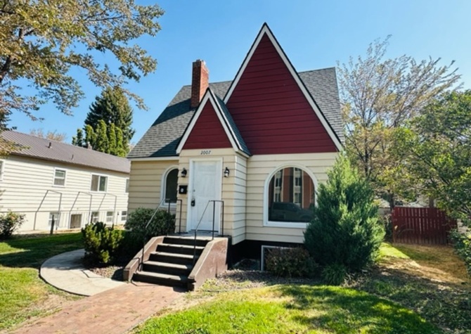 Houses Near Adorable remodeled 2 bedroom 1 bathroom duplex available! 
