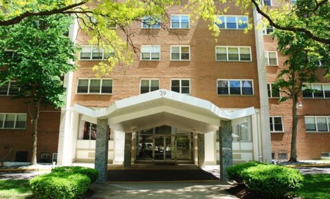 Apartments Near Saint Peter's Star River Realty, LLC for Saint Peter's College Students in Jersey City, NJ