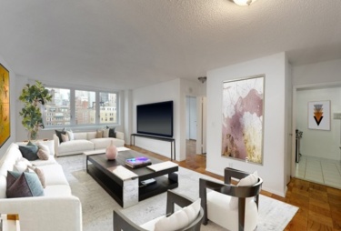 Murray Hill Spacious Flex 2 Bedroom + Balcony. Stainless Kitchen, 24 Hr Doorman & Roof Deck. OPEN HOUSE BY APPT ONLY.