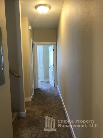 4 Bed 3 Bath Available Close to Campus