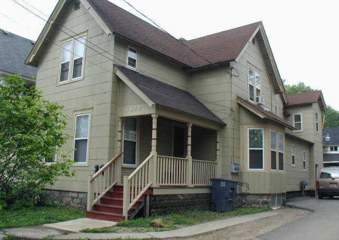 Houses Near 1020 S. Park