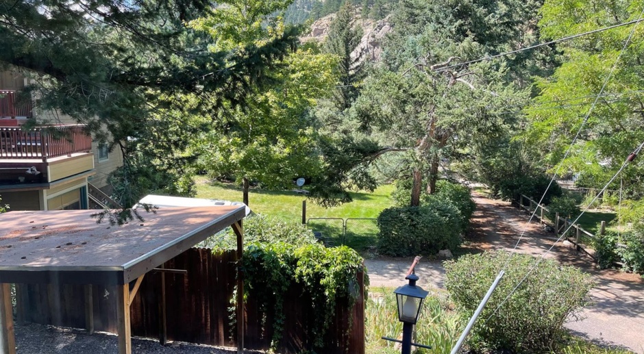 Dream Come true! Cabin living 10 min from Downtown Boulder
