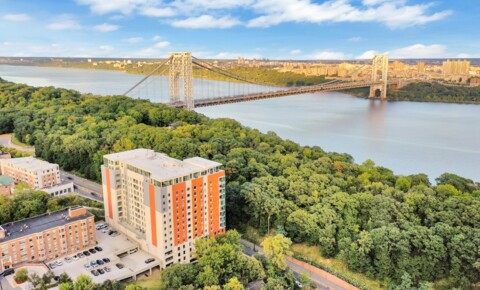 Apartments Near Yonkers The Pinnacle Fort Lee for Yonkers Students in Yonkers, NY