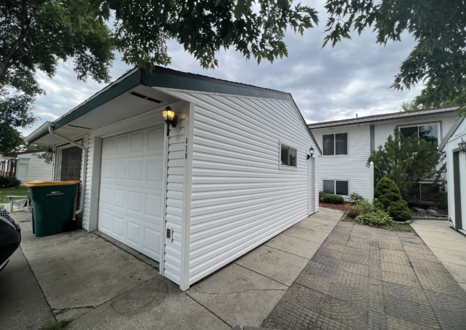 Houses Near 3 Bed / 1 Bath Townhome in West Fargo!