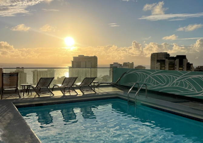 Apartments Near Waikiki Ocean & Canal View, 2345 Ala Wai Blvd #2603