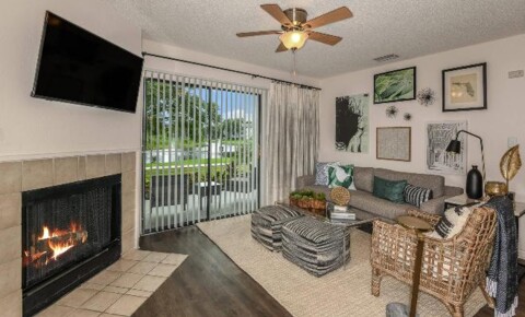 Apartments Near UCF 5870 Sundown Circle for University of Central Florida Students in Orlando, FL