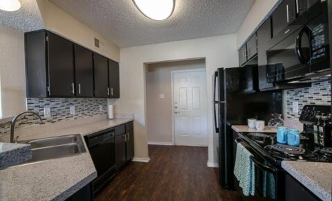 Apartments Near UT Dallas 6909 Custer Road for University of Texas at Dallas Students in Richardson, TX