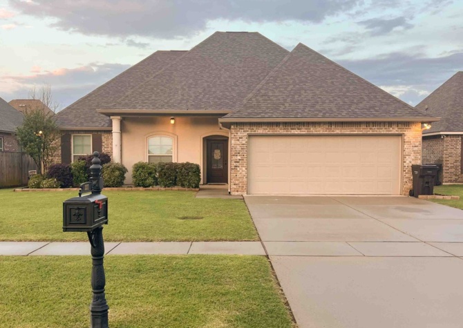 Houses Near Beautiful 4bed/2 bath home in Cypress Bend