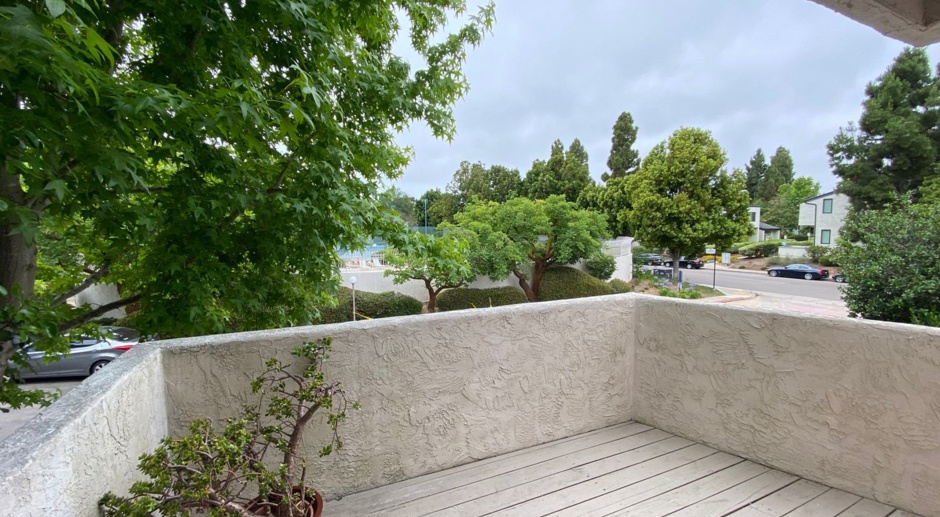 2 bed, 1.5 bath residence in charming neighborhood of Woodlands West, La Jolla! 