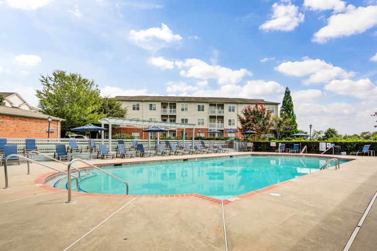 Westmont Commons Apartments