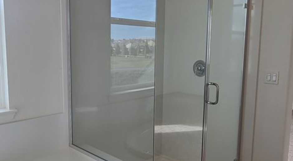 Move-in Special! Rocklin Meritage Durango Subdivision - Energy Efficient - 4 Bed, 2.5 Bath - Views of Greenbelt!