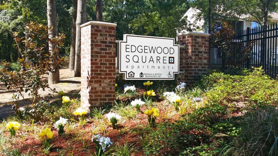 Edgewood Square Apartments