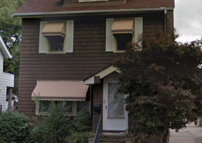 Houses Near Garfield Heights 3-Bedroom Single-Family