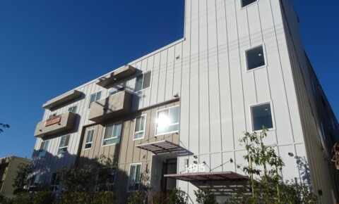 Apartments Near Pierce College 14915 Roscoe for Pierce College Students in Woodland Hills, CA