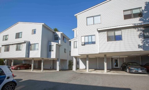 Apartments Near Edmonds Community College  Whitman the North Seattle gem!! for Edmonds Community College  Students in Lynnwood, WA