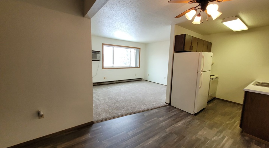 *** 1 Month Free with 13 Month Lease*** Great location right off of 13th Ave in Fargo, ND