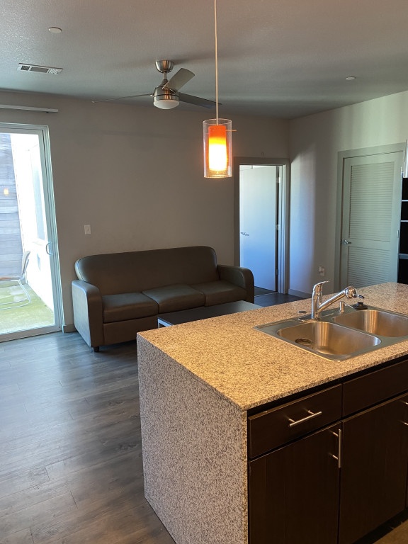 XL 2 Bedroom Furnished Apartment With Parking Passes 