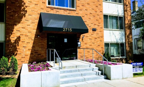Apartments Near MSB 2715 dupont ave S. for Minnesota School of Business Students in Richfield, MN