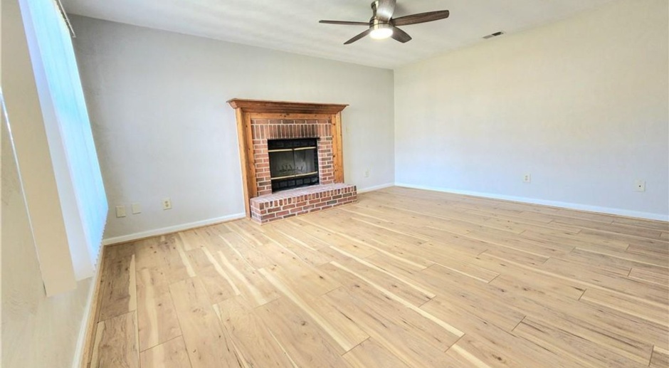 Completely Renovated 4 Bed Single Family!