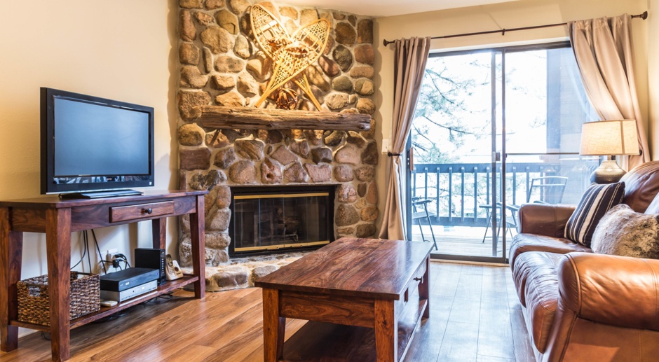 Quality Fully Furnished All-Inclusive, Serviced luxury condo for rent close to downtown Boulder Colorado