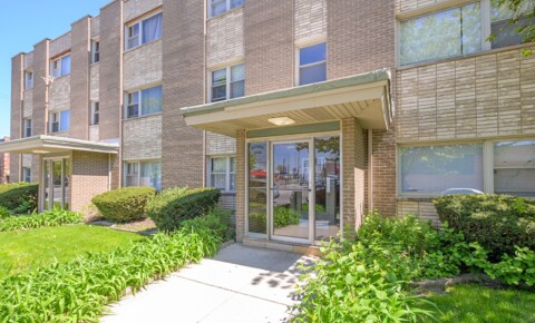 Apartments Near Lincoln College of Technology-Melrose Park 6301-6305 S Kilpatrick MOBILITY ZONE for Lincoln College of Technology-Melrose Park Students in Melrose Park, IL