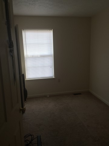 Roommate wanted in a private neighborhood 