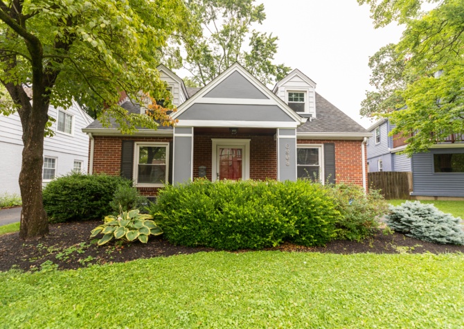 Houses Near 3 Bedroom in Mariemont Available in September