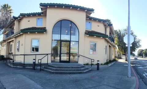Apartments Near Central Coast College 401 Monterey St for Central Coast College Students in Salinas, CA