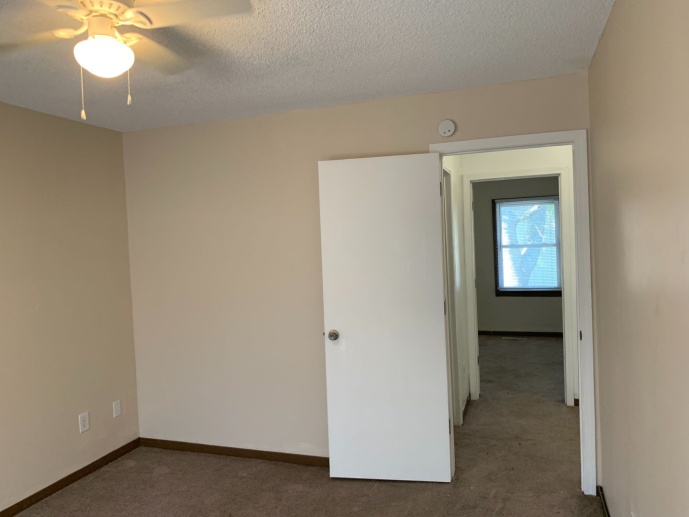 2 Bedroom, 1.5 Bath, Unfurnished Town Home Available Now! 