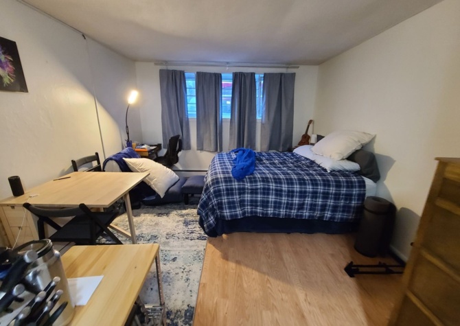 Apartments Near Cozy Studio - Off Street Parking - On Site Laundry