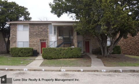 Apartments Near UMHB 1303 Indian Trail for University of Mary Hardin-Baylor Students in Belton, TX