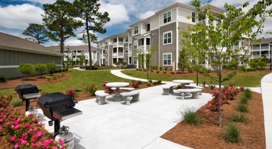 Headwaters at Autumn Hall Apartments