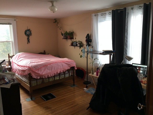 Beautiful Summer Sublet (female only) across the street from Strong Hospital