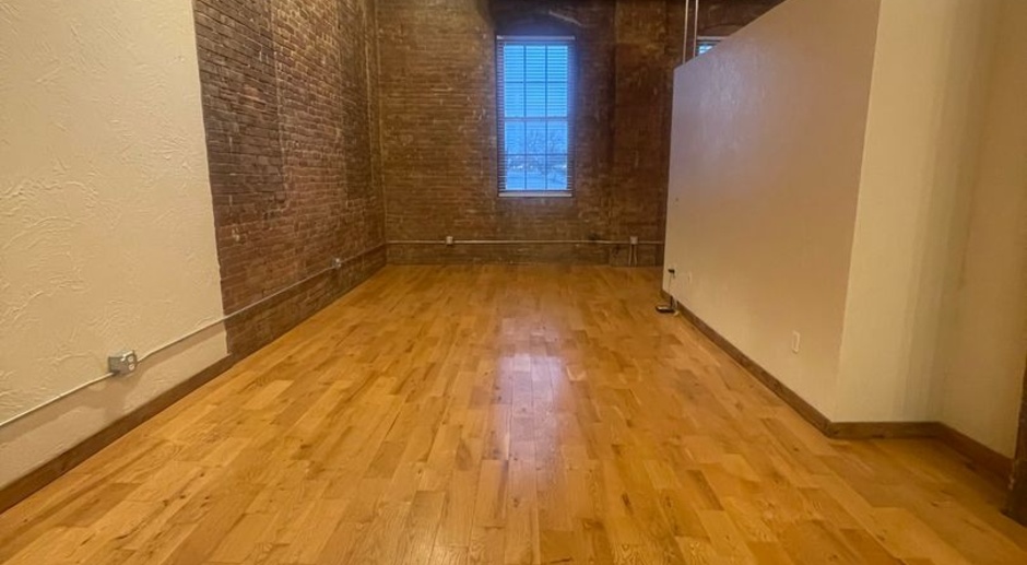 Apply Now to view this Studio loft in a great Location!