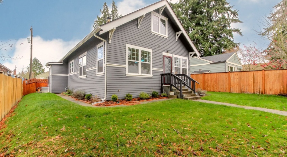 Updated 3 bedroom 1.5 bath + Office in North Tacoma