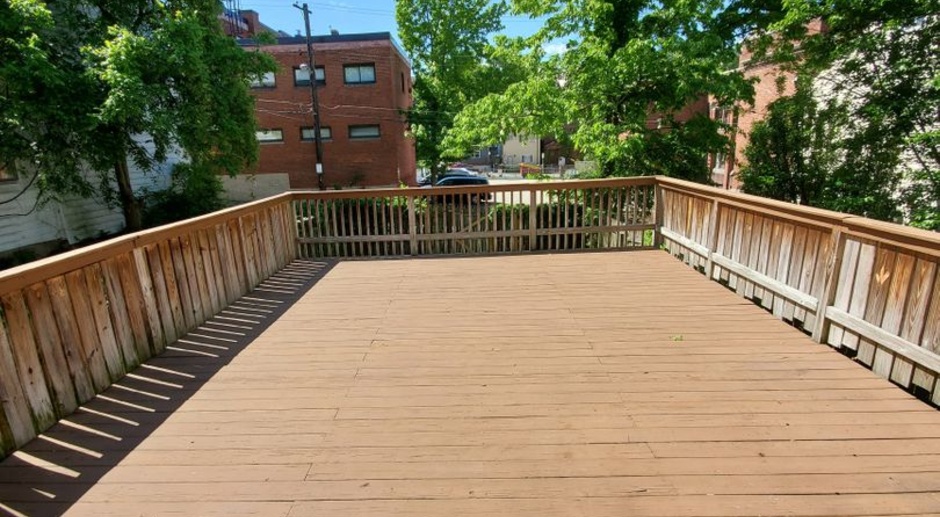 AVAILABLE JUNE 2024 - Spacious 2 Bedroom Home w/ Parking & Outdoor Space Included! 