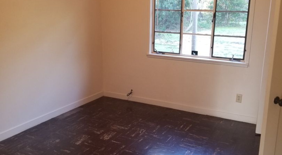 Great House -Available Now  3 blocks from UC Davis