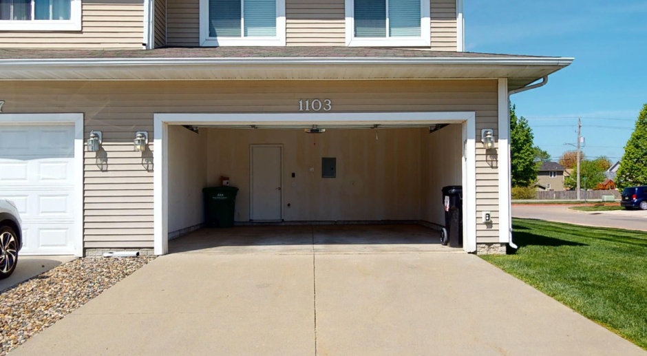 Nice End-Unit Townhouse With a Double-Car Garage