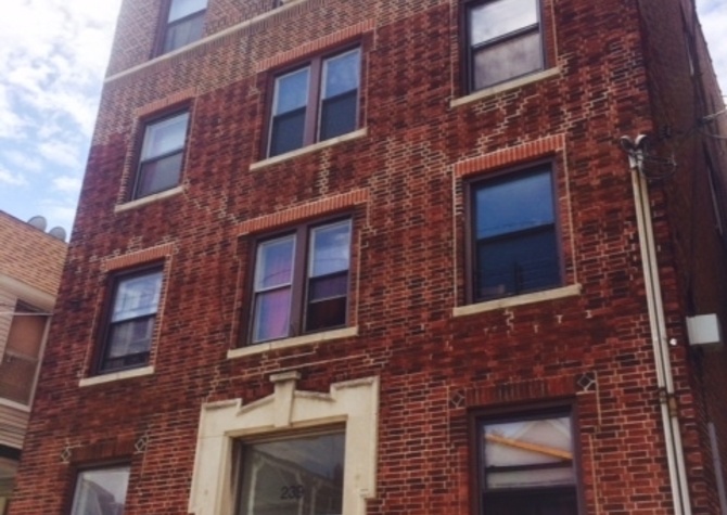 Apartments Near 243 Danforth Avenue