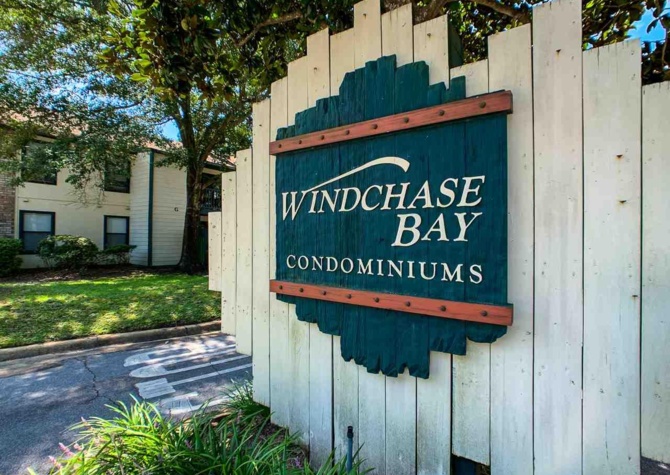 Houses Near Windchase Bay S8 2BD/2BA Condo