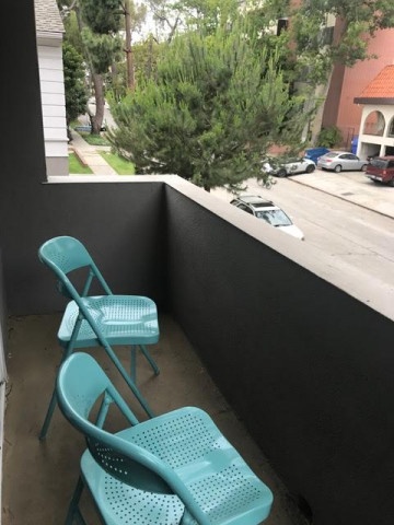 FURNISHED + WIFI HOUSING RIGHT BY UCLA!